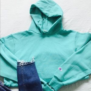CHAMPION HOODIE 🍑